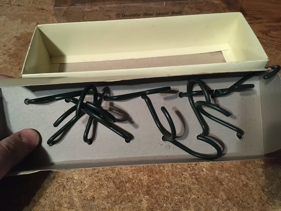 METAL LEAF SHOWER CURTAIN HOOKS GREEN SET OF 12 SPRING BATH FASH - photo 3