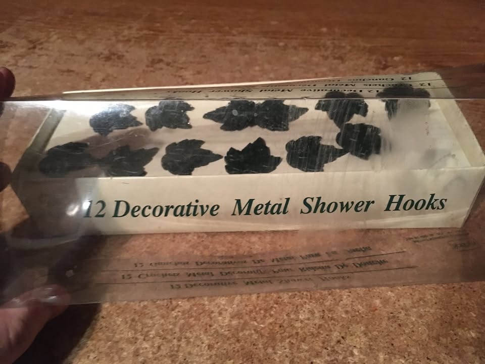 METAL LEAF SHOWER CURTAIN HOOKS GREEN SET OF 12 SPRING BATH FASH - photo 4