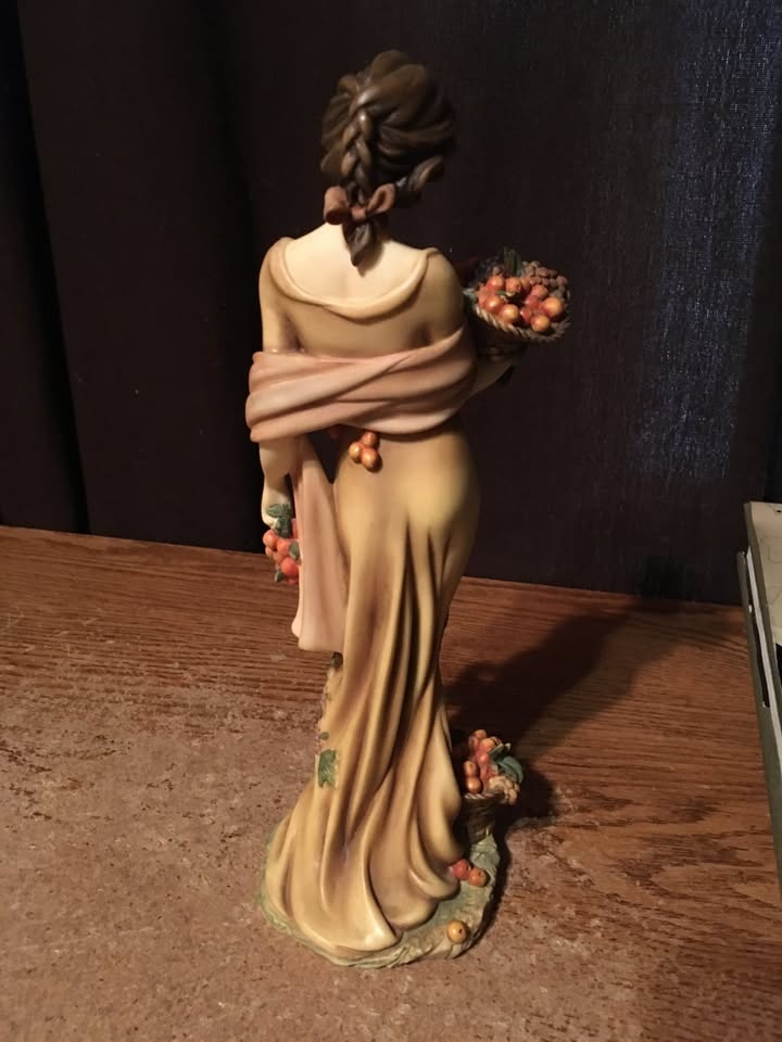 Autumn Porcelain Elegant Female Figurine by Home Interiors - photo 2
