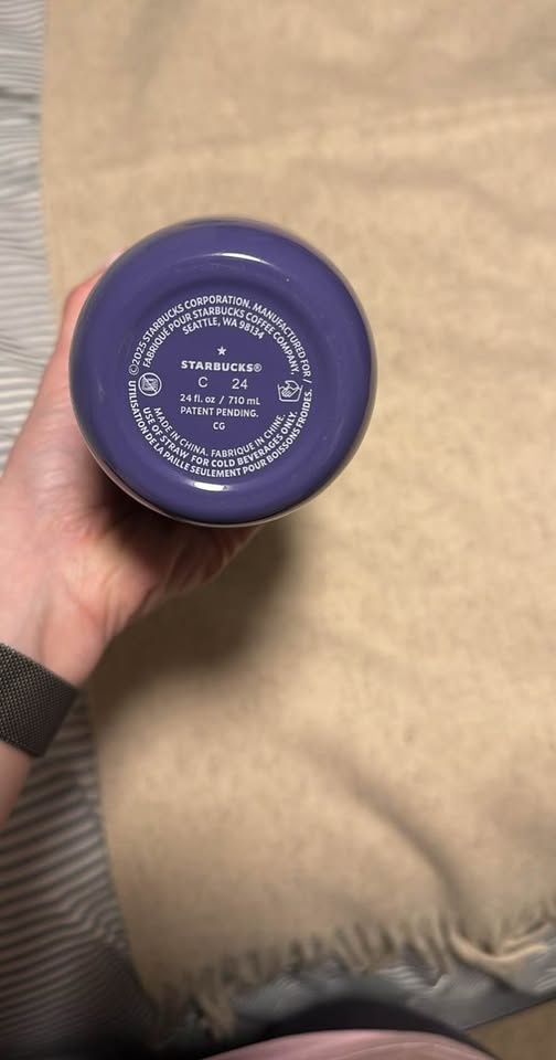 Starbucks Reusable Purple Cup - photo 2