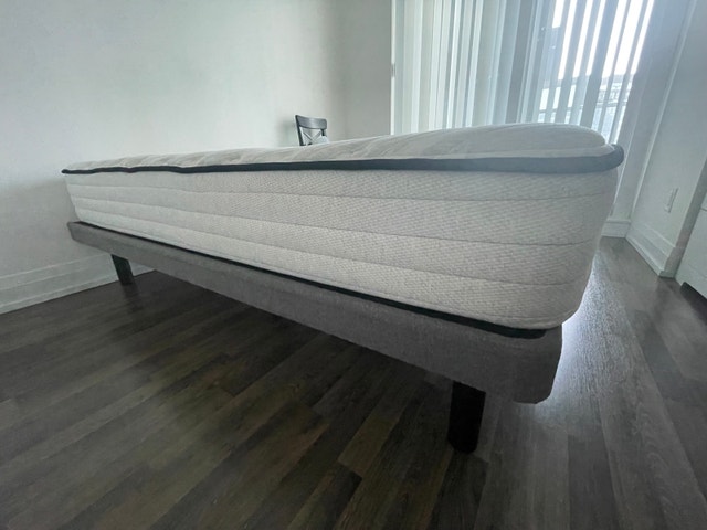 Double bed frame with FREE mattress (Sleep Country)