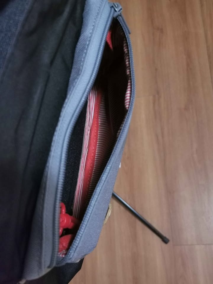 Herschel Laptop Backpack (moving sale - need to go by March 21) - photo 5