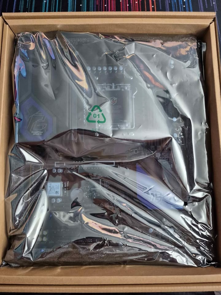 ASRock B650E PG Riptide Motherboard AM5 ATX - photo 4