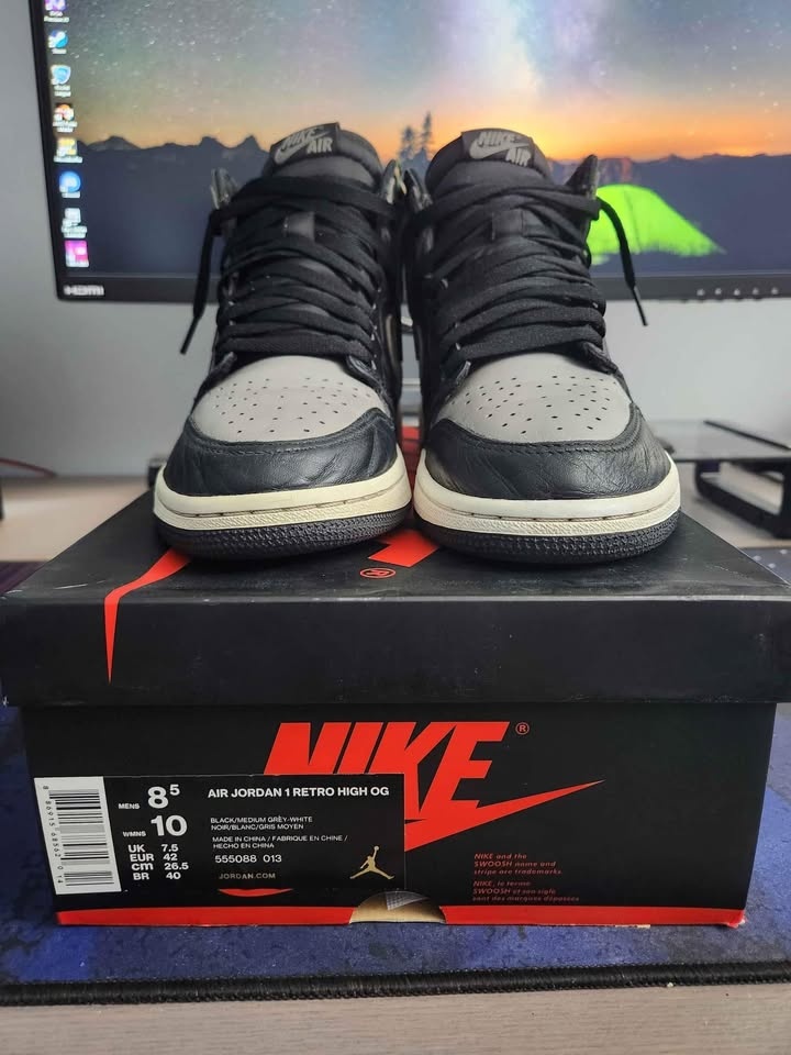 Jordan 1 High OG Shadow - photo 3