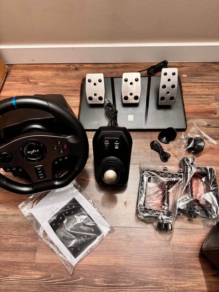 PXN V9 PC Steering Wheel with 3-Pedal Bundle - photo 2