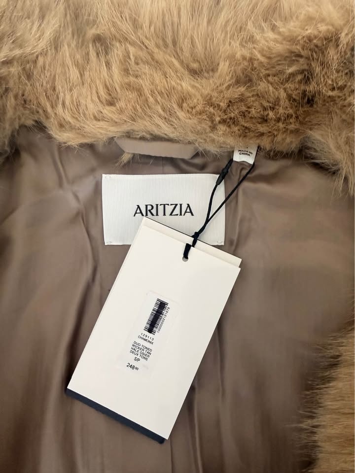 Aritzia Chamonix Faux Fur Coat Size S NWT - photo 3