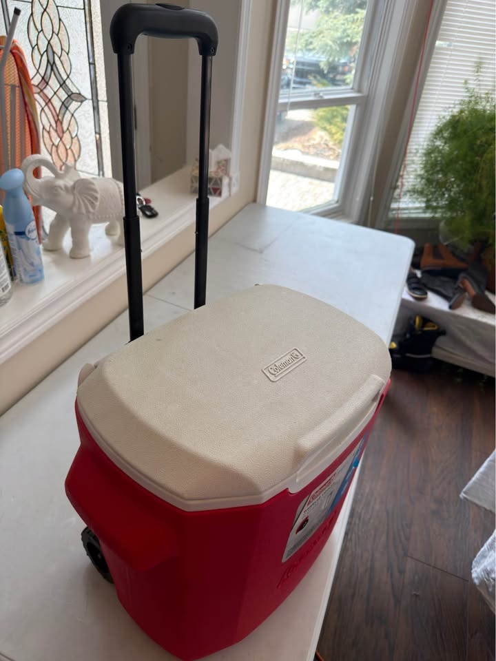 Coleman 16” Cooler with Wheels - photo 3