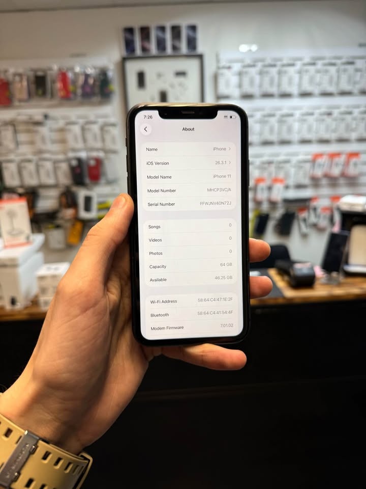  iPhone 11 64GB Unlocked  - photo 5