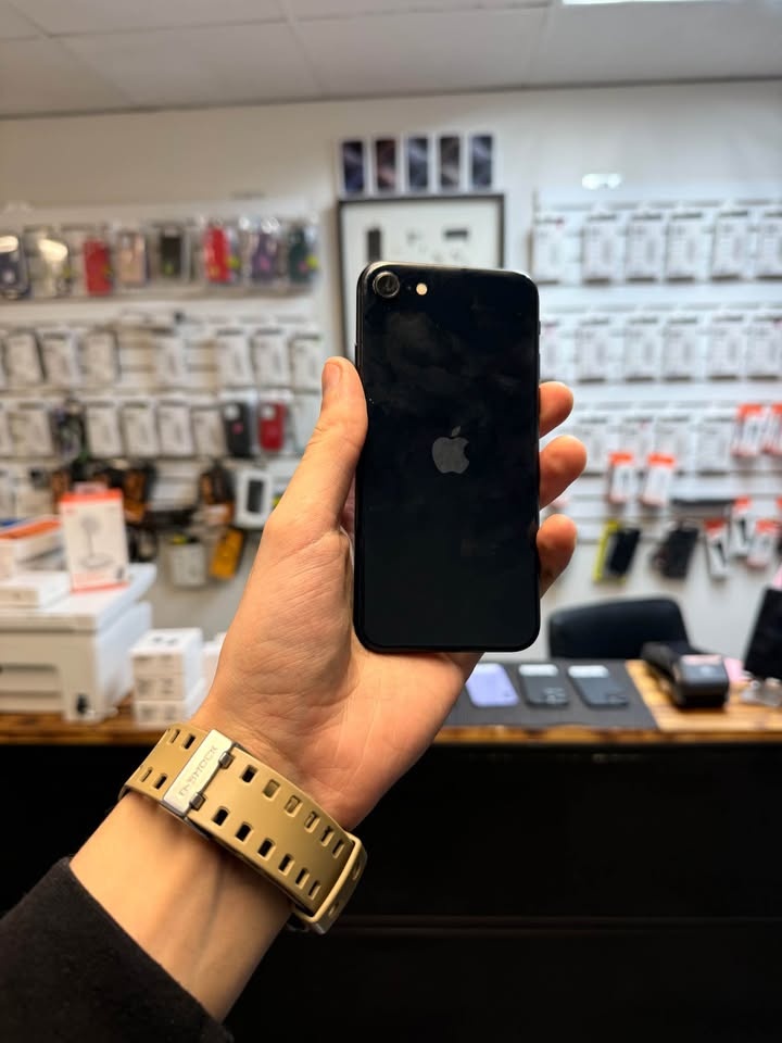  iPhone SE 3gen 128gb Unlocked  - photo 4