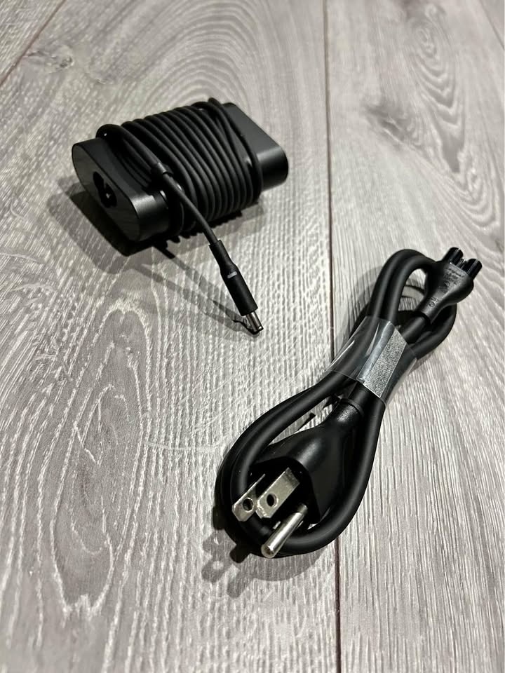 Dell AC Adapter LA45NM131 45W 19.5V 2.31A