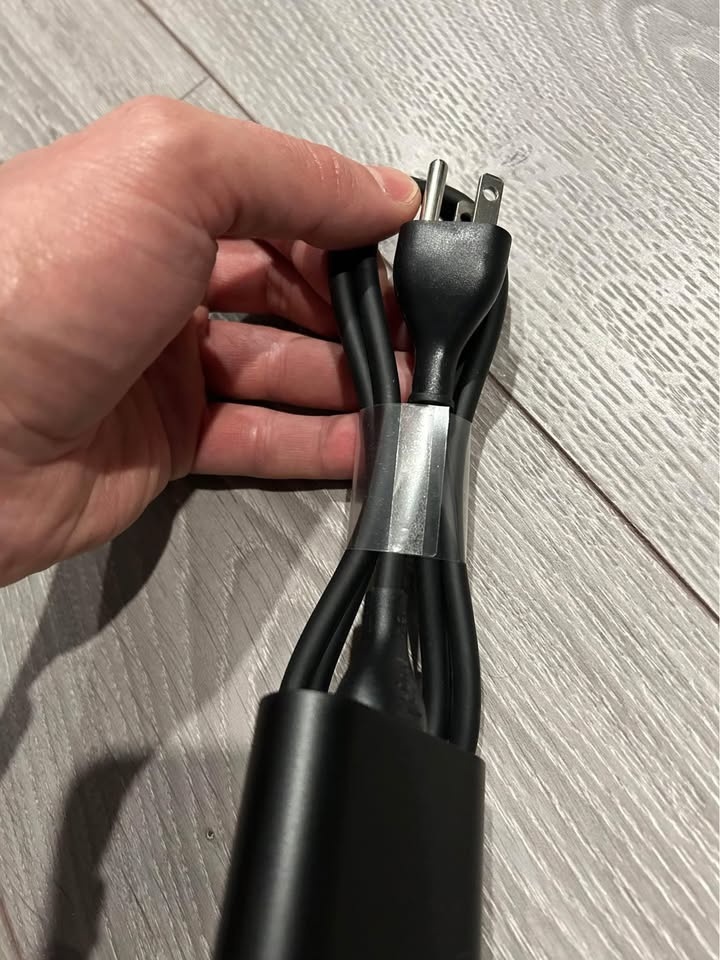 Dell AC Adapter LA45NM131 45W 19.5V 2.31A - photo 3