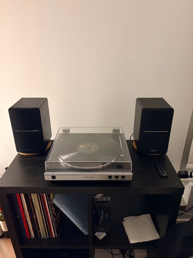 Edifier R1280DB active speakers Bluetooth