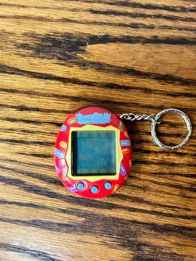 Tamagotchi Connection V2 2004 Red Jellybean Candy Second Edition - photo 2