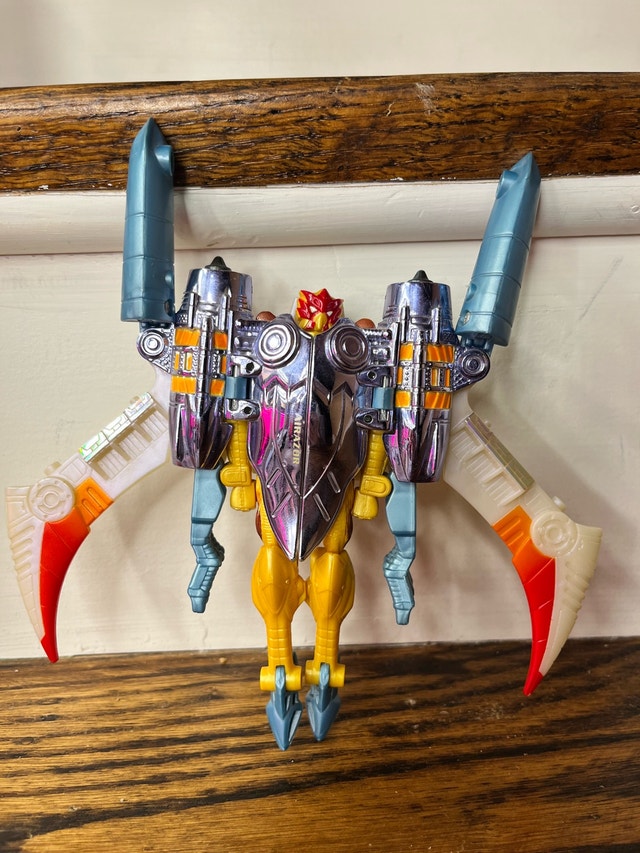 Transformers Beast Wars Transmetal Airazor Figure