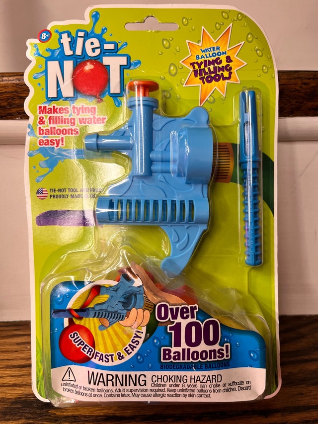 Tie-Not Water Balloon Tool with 100+ Balloons