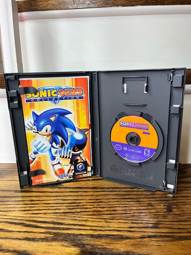 Sonic Gems Collection Nintendo GameCube - photo 3