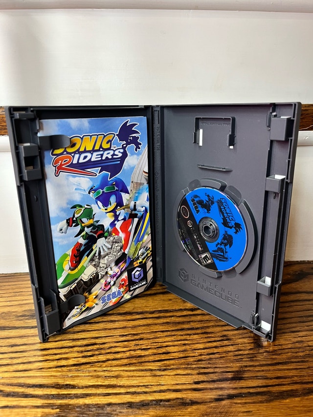Sonic Riders Nintendo GameCube - photo 3