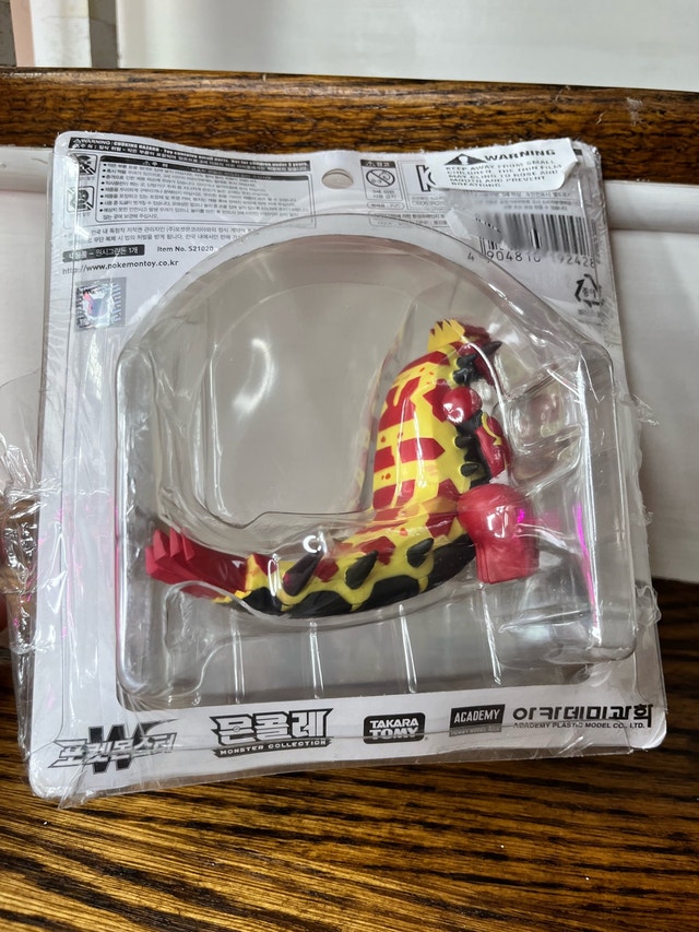 TAKARA TOMY Pokemon Monster Collection Groudon Figure - photo 3