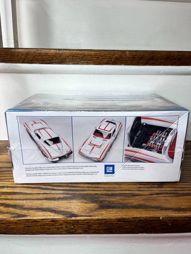 Revell 67 Corvette Sting Ray Model Kit - photo 2
