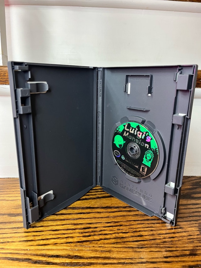 Nintendo GameCube Luigi's Mansion - photo 3