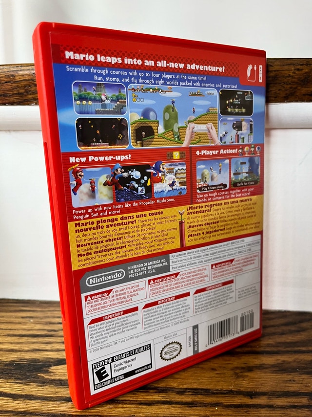 New Super Mario Bros Wii - photo 2