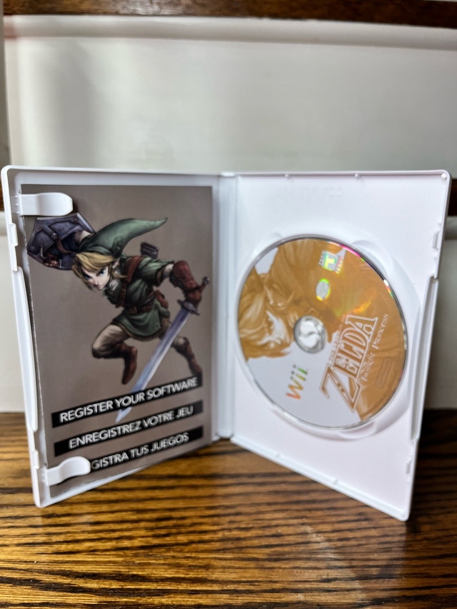 Nintendo Wii Zelda Twilight Princess - photo 3