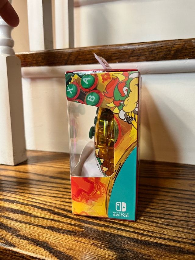 New Nintendo Switch Bowser Controller - photo 4