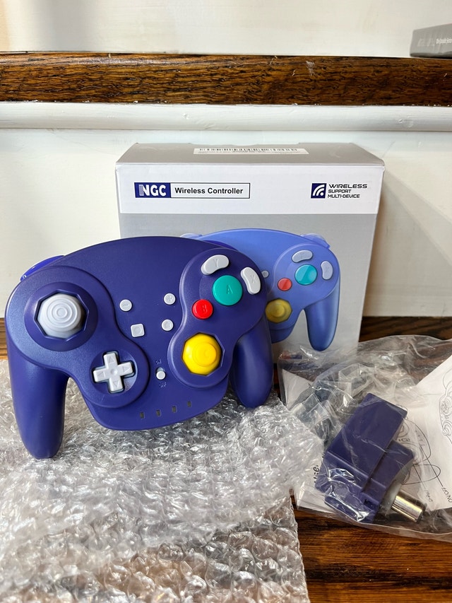Wireless indigo GameCube controller - photo 2
