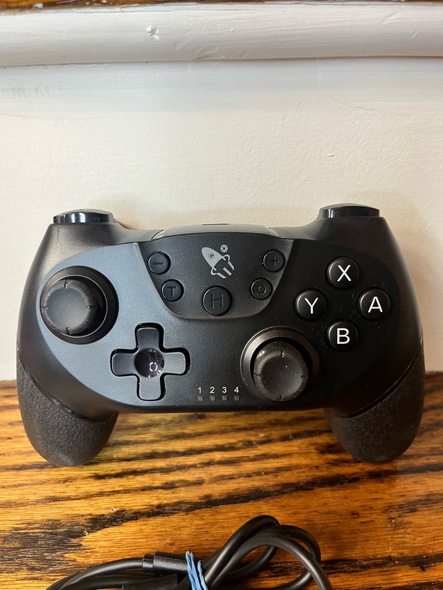 Nintendo Switch & Switch 2 Wireless Controller - photo 2