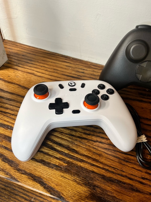 Gamesir T4n Lite Nintendo Switch Controller - photo 3