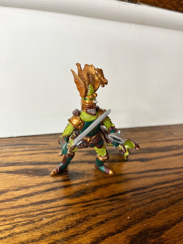 Papo Medieval Era Green Weapon Master DRAGON KNIGHT Figurine - photo 2