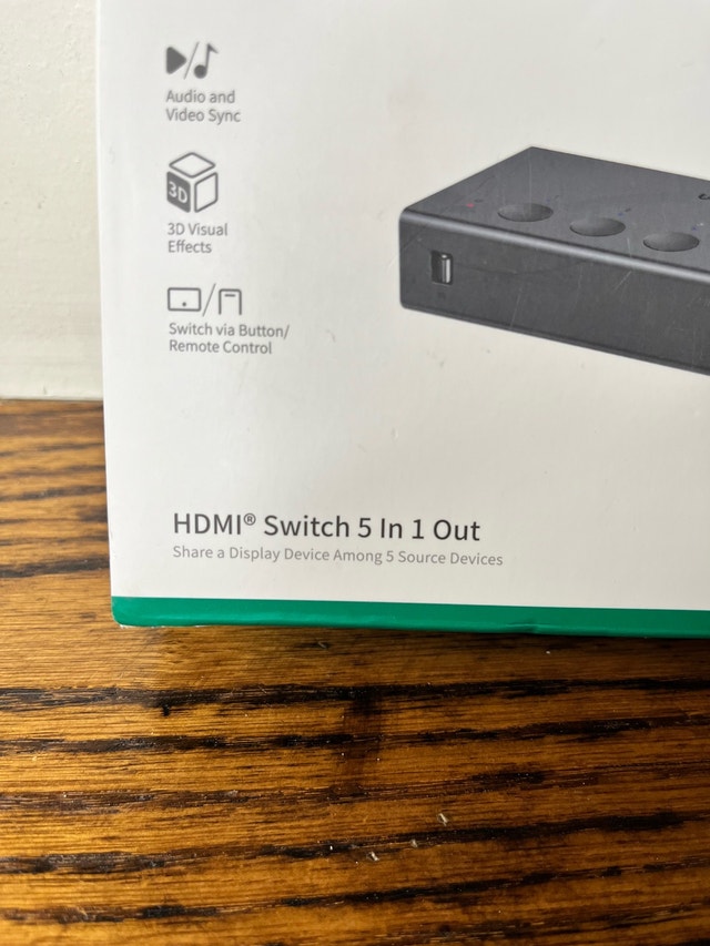 UGREEN 5 in 1 HDMI Switch 4K 60Hz - photo 2