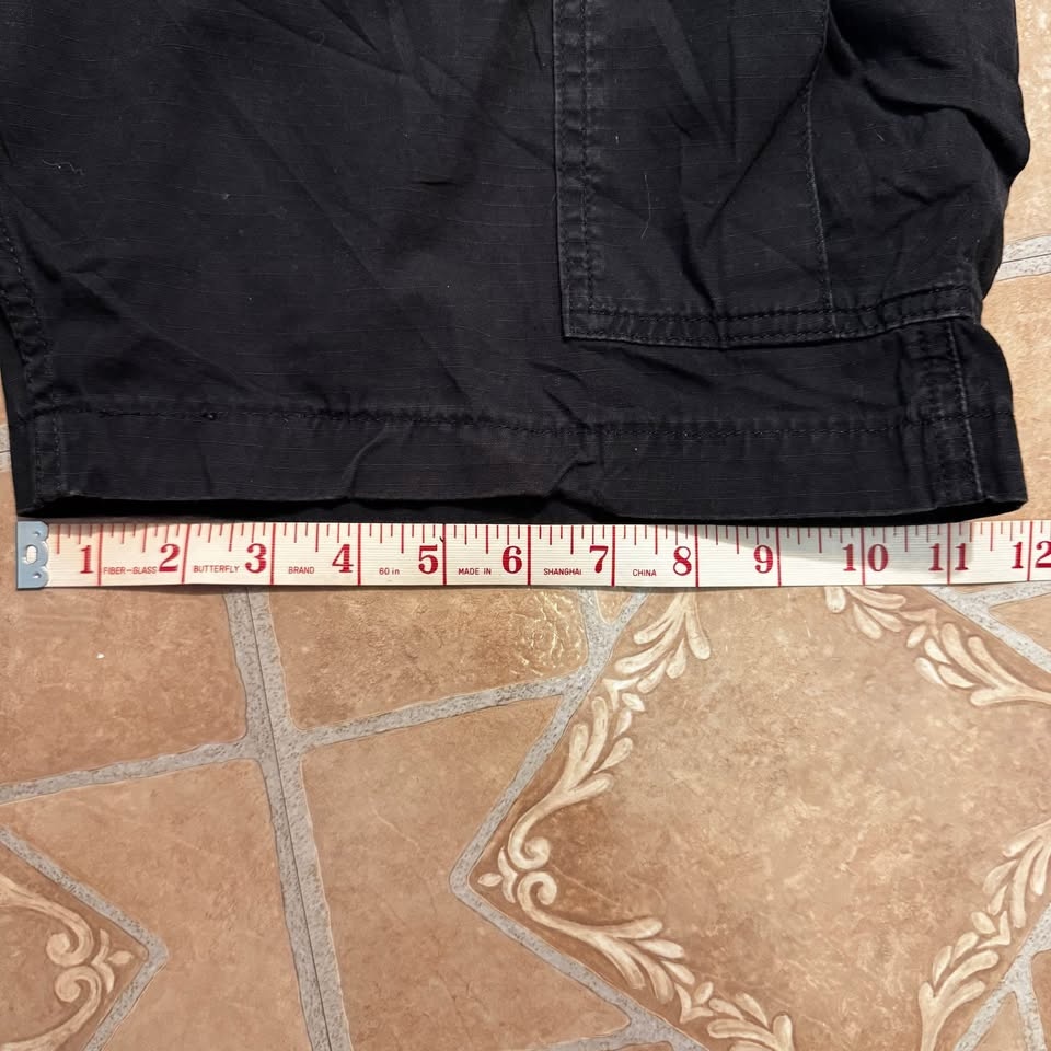 Y2K Levi’s Cargo Shorts - Black (Two Horse Brand) W36 - photo 5