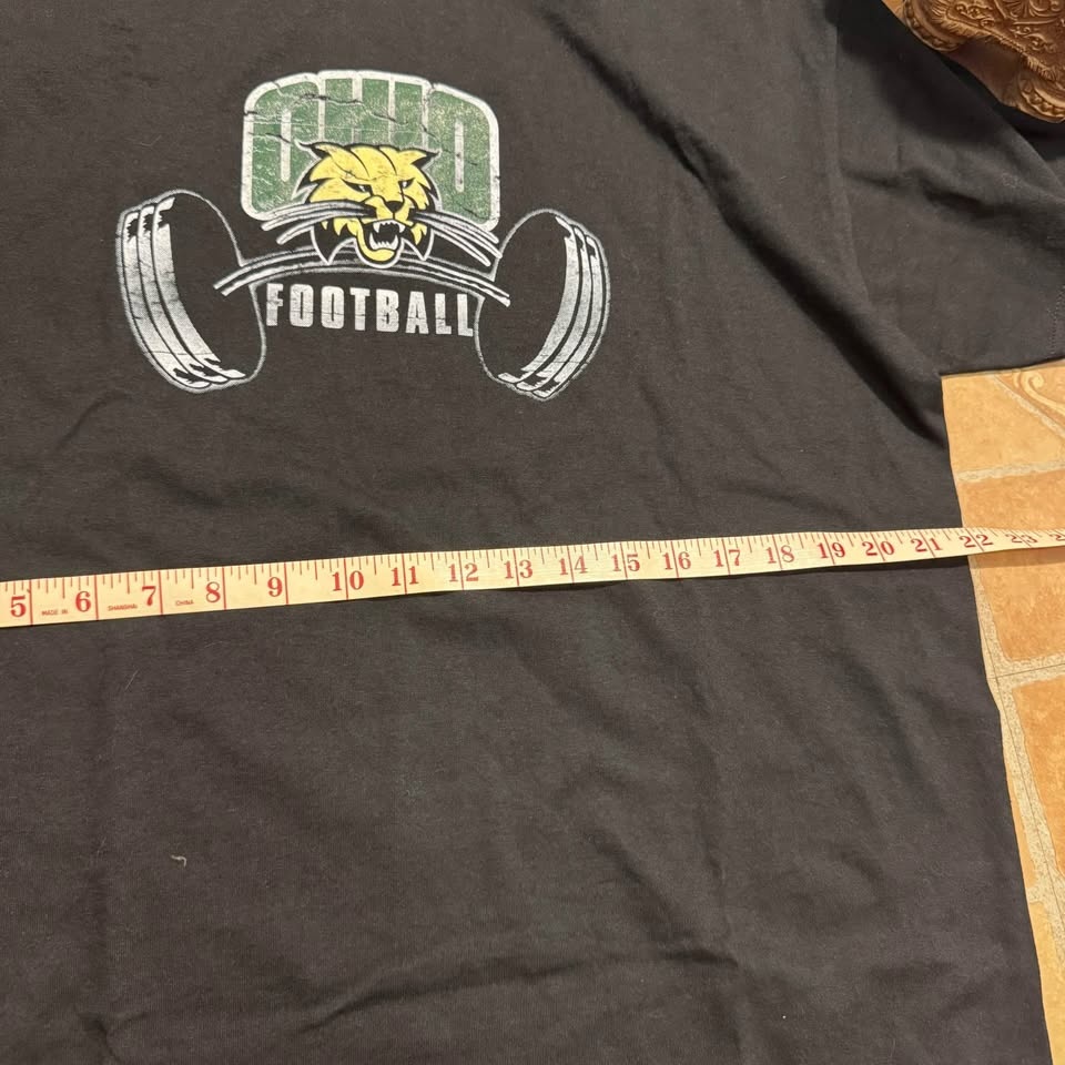 🏈 Vintage Ohio Bobcats Football Tee - Size L (Russell Athletic) - photo 4