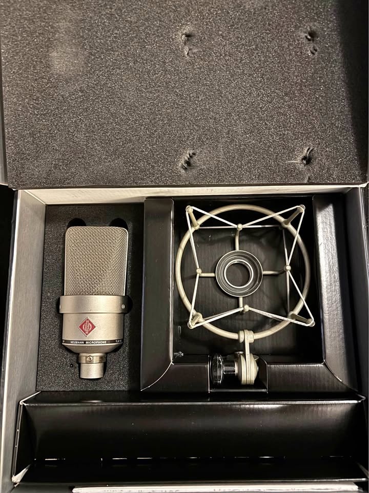 Neumann TLM 103 Microphone
