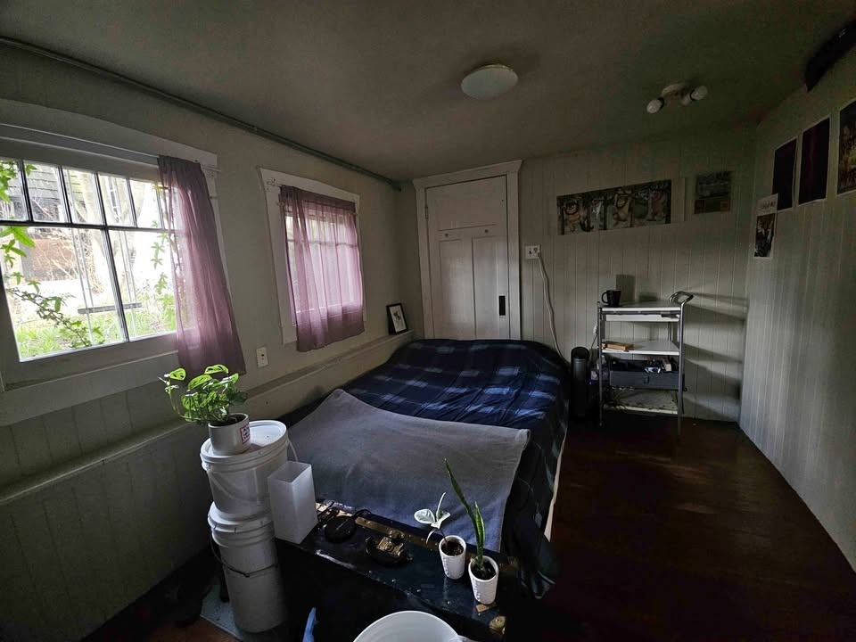 Private room for summer sublet