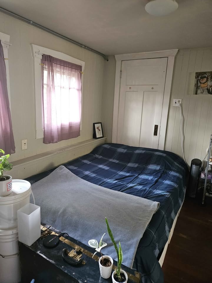 Private room for summer sublet - photo 3