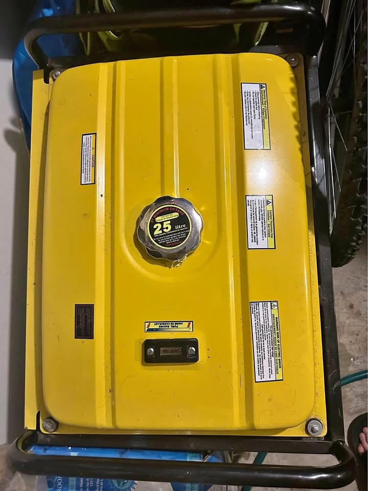 6500W Power Fist Generator – 120/240V – AVR – 25L Tank