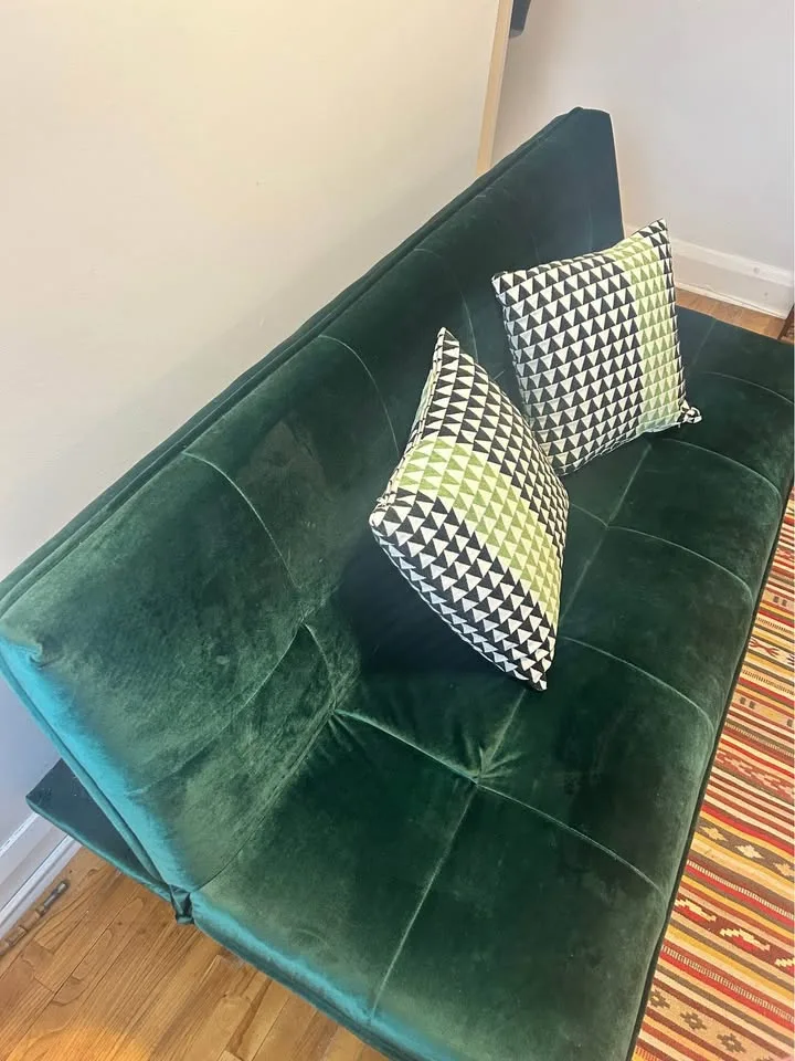 Structube Sofa bed green tufted velvet(DELIVERY AVAILABLE) image indicator(2)
