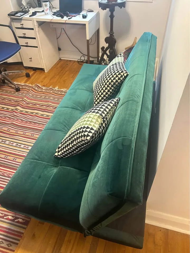 Structube Sofa bed green tufted velvet(DELIVERY AVAILABLE) image indicator(3)