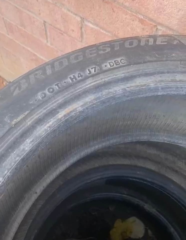 Bridgestone Blizzak 225/45R18 Winter Tires -Set of 4 - photo 3