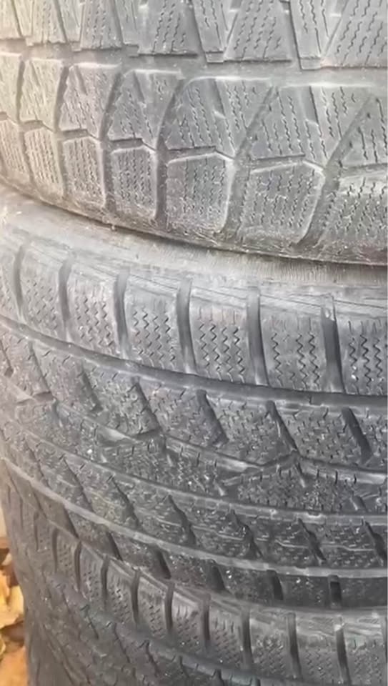 Bridgestone Blizzak 225/45R18 Winter Tires -Set of 4 - photo 4