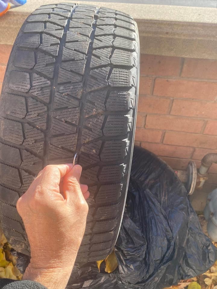 Kia Blizzak Winter Tires with Rims - 225/45R18 - Set of 4 - photo 4