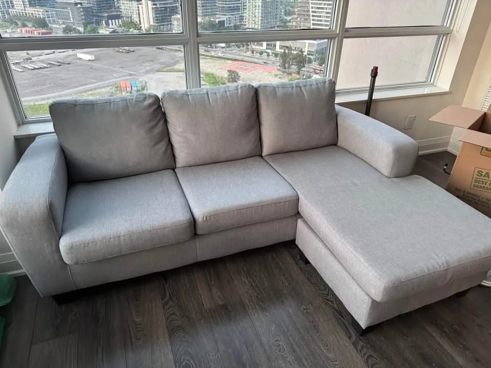 Structube Grey Sectional Sofa with Chaise (DELIVERY AVAILABLE) image indicator(5)