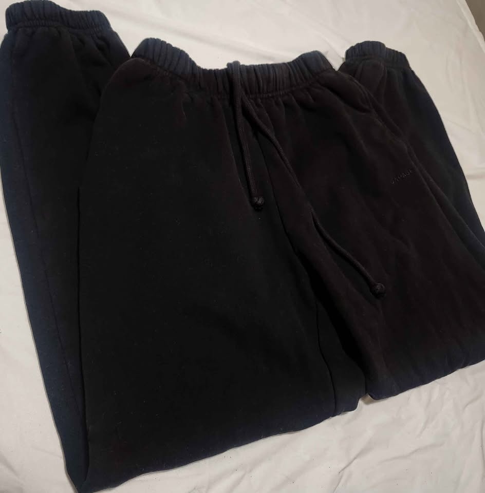 Garage Black Cuffed Sweatpants – Women’s XS - photo 2