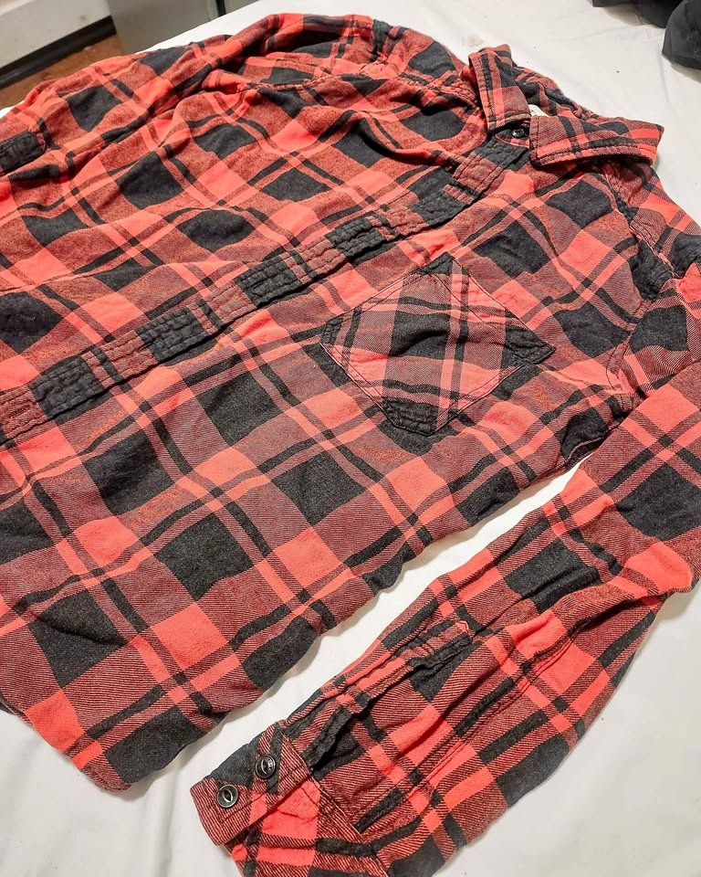 Aritzia TNA Red Plaid Flannel - Size Small - Like New