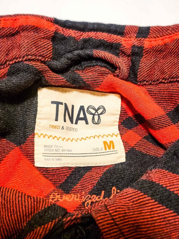 Aritzia TNA Red Plaid Flannel - Size Small - Like New - photo 3