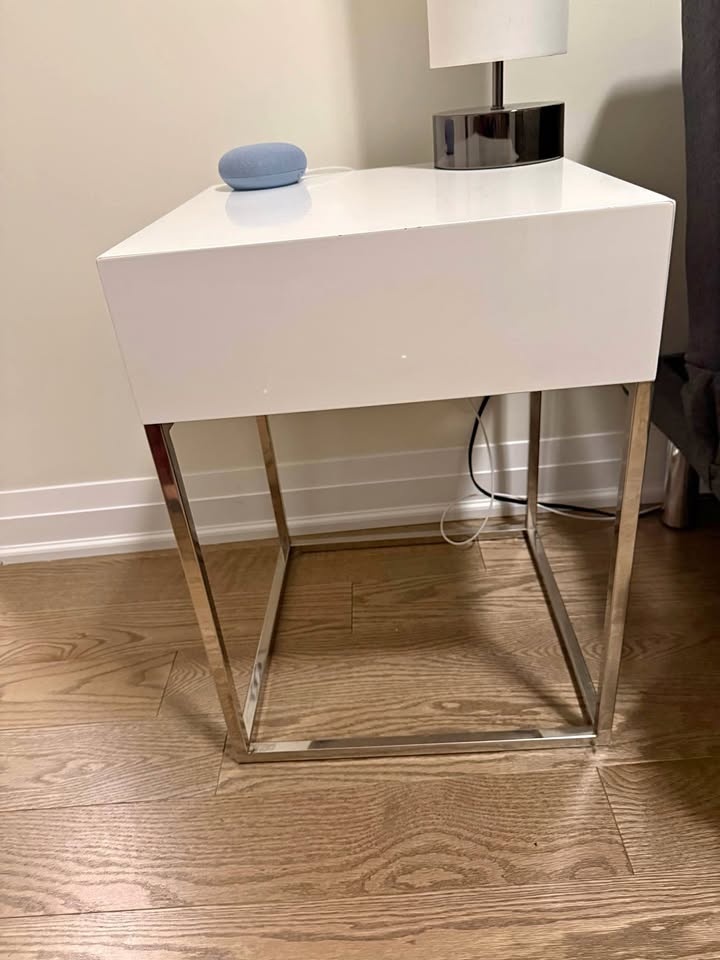 White side accent table