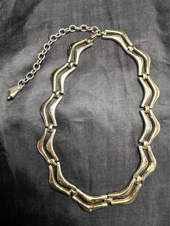 Monet Wavy Link Necklace