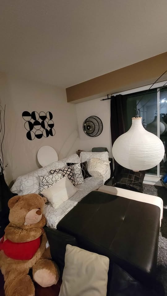 Free L-shape sectional couch 🛋 - photo 2